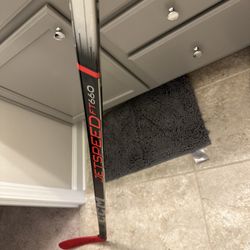 CCM JETSPEED FT660 COMPOSITE HOCKEY STICK - JUNIOR 