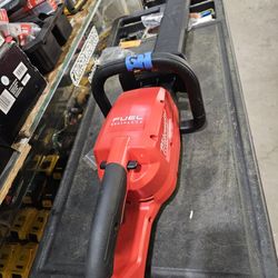 MIKWUAKEE M18 FUEL BRUHLESS HEDGER TOOL ONLY 