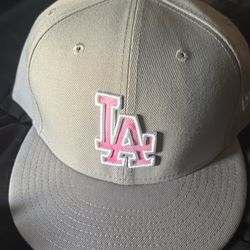 8 LA Dodger hats 7 5/8