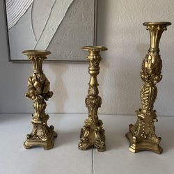 3 Pine cone gold candle stick pillars - Pilar de vela oro 