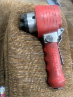 Husky dual action sander