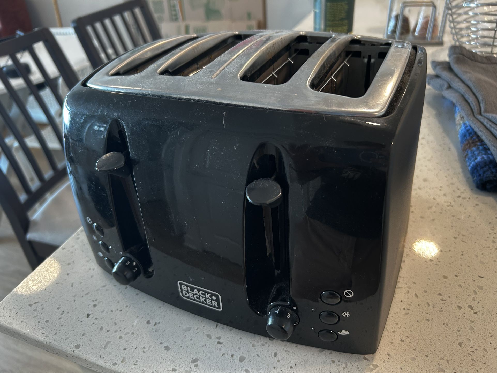 Black + Decker Four-Slice Toaster