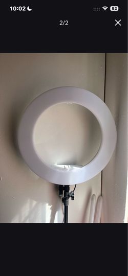 ring light with tripod stand