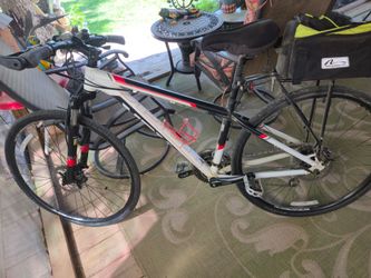 Trek DS 8.3 Hybrid bike. 24speed Gary Fisher model