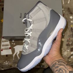  Jordan 11 Retro Cool Grey (2021)  (size 10)