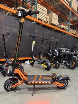 Dual-motor electric scooter