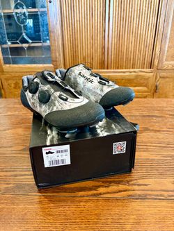 Santic Cycling Shoes w/ BOA Dials – Size 6.5 (EU 40) Brand New