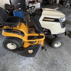 LTX 1046 Cub Cadet Riding Mower