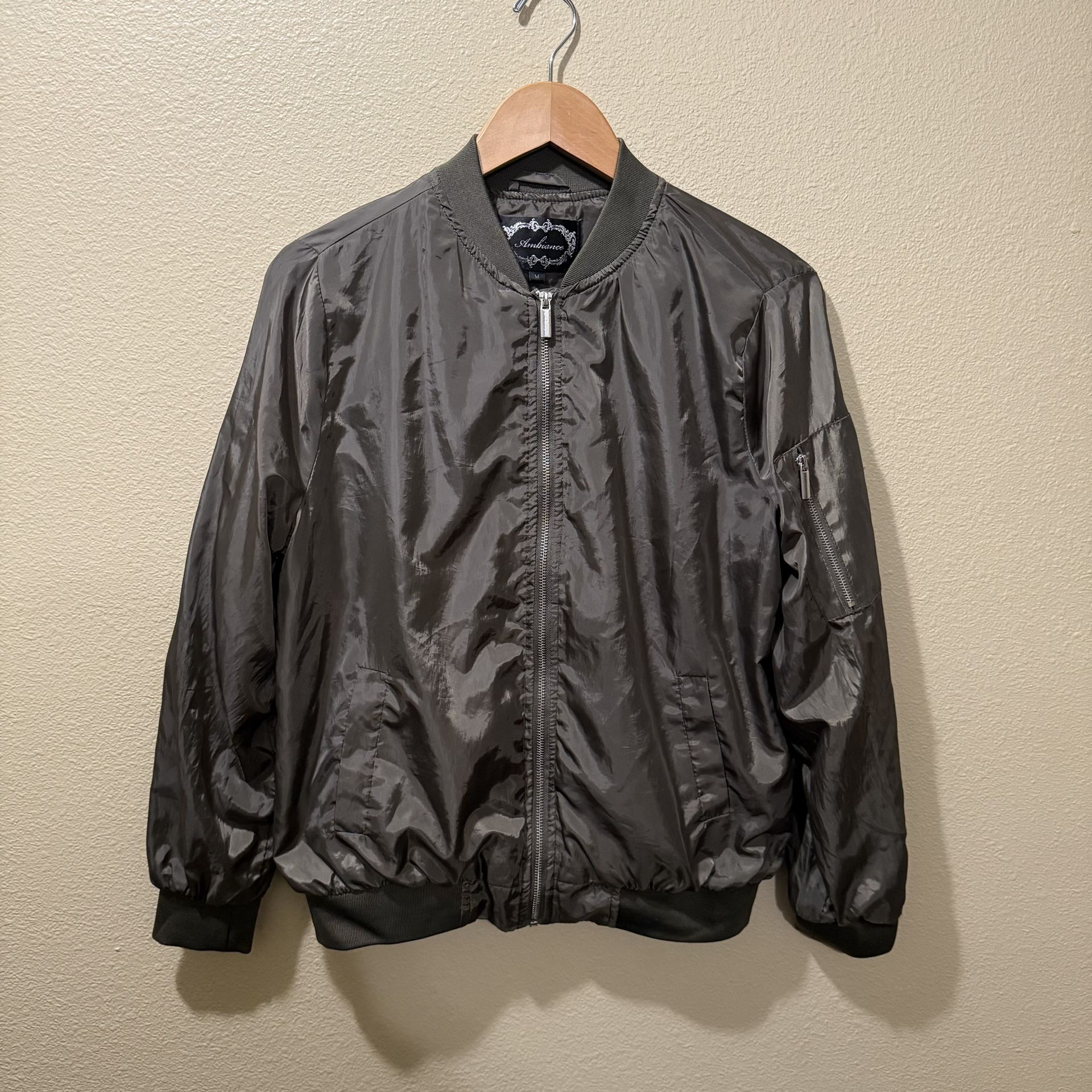 Women’s Medium Ambiance Olive Green Light Weight Bomber Jacket