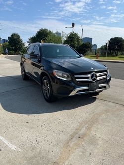2017 Mercedes-Benz GLC 300