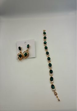 Emerald Green Crystal Bracelet & Earrings Set