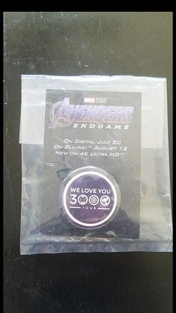 Avengers Endgame WE LOVE YOU 3000 tour rare exclusive pin