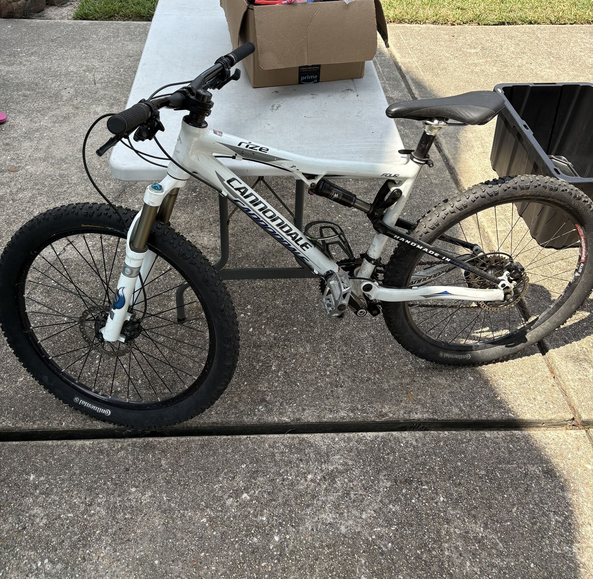 Cannondale Full Suspension Carbon Fiber Mountain Bike