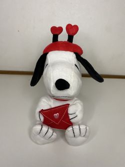 Hallmark Plush Snoopy Peanuts Stuffed Animal 9" Valentine Hearts Envelope