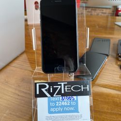 Apple iPhone SE 64GB - Unlocked Recertified with 90 Day Warranty Apple lightning cable included