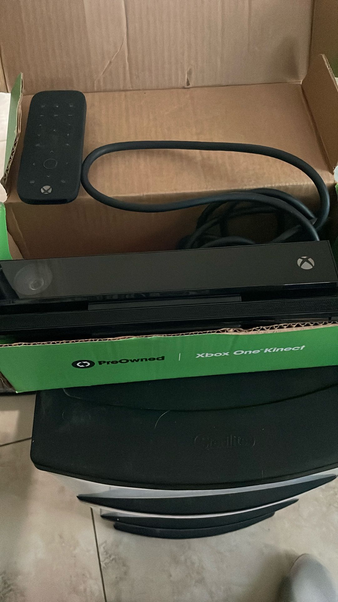 Restored Microsoft Xbox One Kinect Sensor (Refurbished)