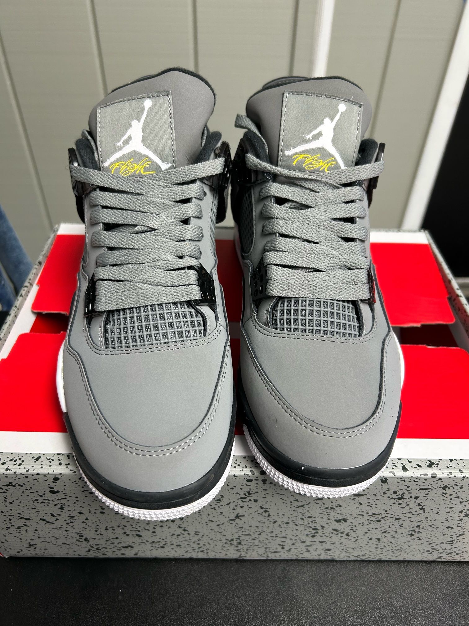 Air Jordan 4 Retro ‘Cool Grey’
