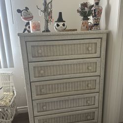 White Wicker Bedroom Set 