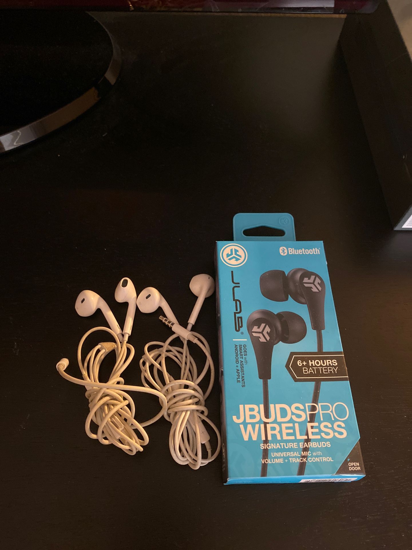 3 sets of headphones- wireless headphones included