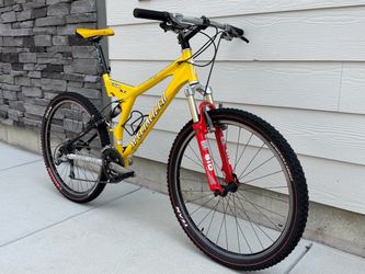 Specialized FSR Full suspension mountain bike tuned and ready to ride!