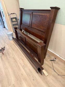 Dark Wood Bed Headboard and Footboard Set