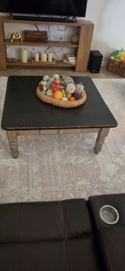 Solid wood coffee table with drawer