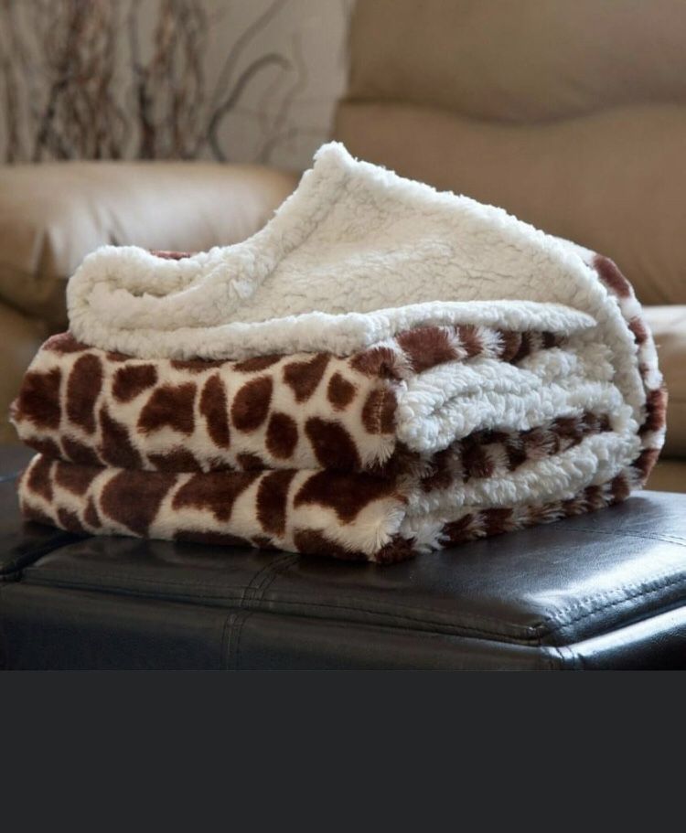 Soft Fuzzy Warm Cozy Throw Blanket with Sherpa Backing - 50 x 60 Animal Prints