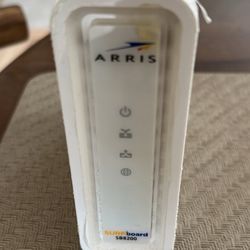 Arris SURFboard SB8200 - Modem