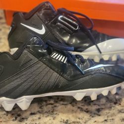 Nike Football Cleats Sz 8.5