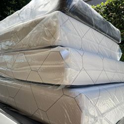 *New Memory Foam Mattress - Free Delivery! Twin Full Queen King Cal King* Cama Bed Box Spring
