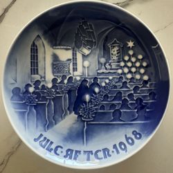 ROYAL COPENHAGEN Christmas Collectors Porcelain Plates 