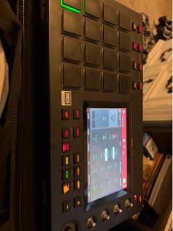 AKAI MPC LIVE
