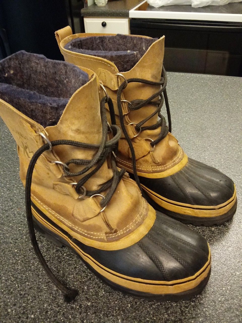 SOREL KAUFMAN SZ 9 GREAT BOOTS