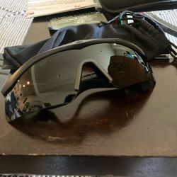 Revisión Military Glasses 