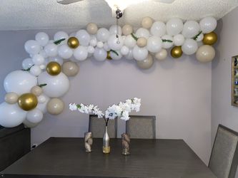 Balloon Garland