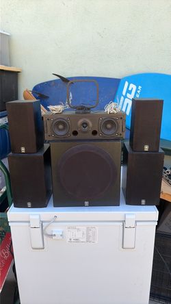 Yamaha speaker and amp