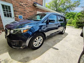 2016 KIA Sedona LX