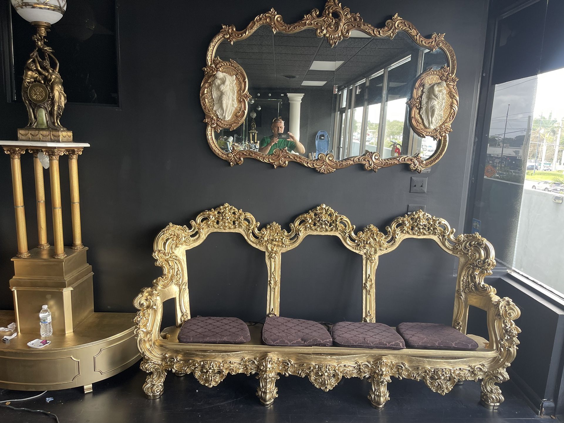 Silik Cantù Gold Italian Couch