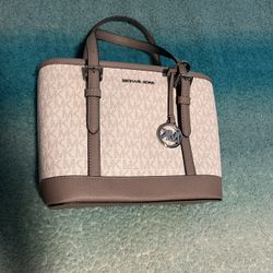 Micheal Kors Grey 