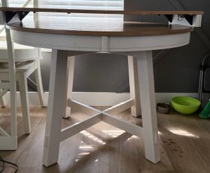 Round Two-Tone Farmhouse Dining Table + 4 X-Back Chairs & Leaf