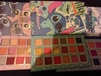 Ney's makeup