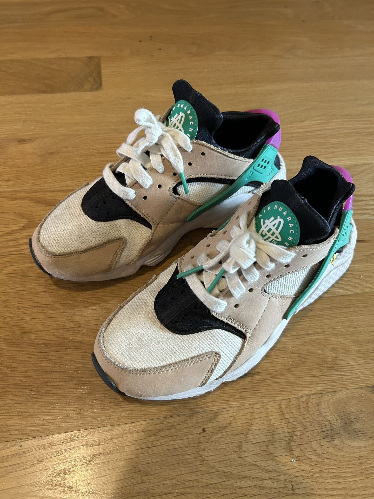 Nike Air Huarache - $30