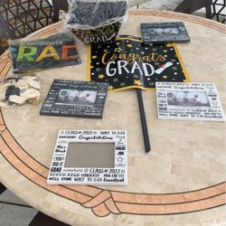 Congrats Party Stuff / bag of balloons included 