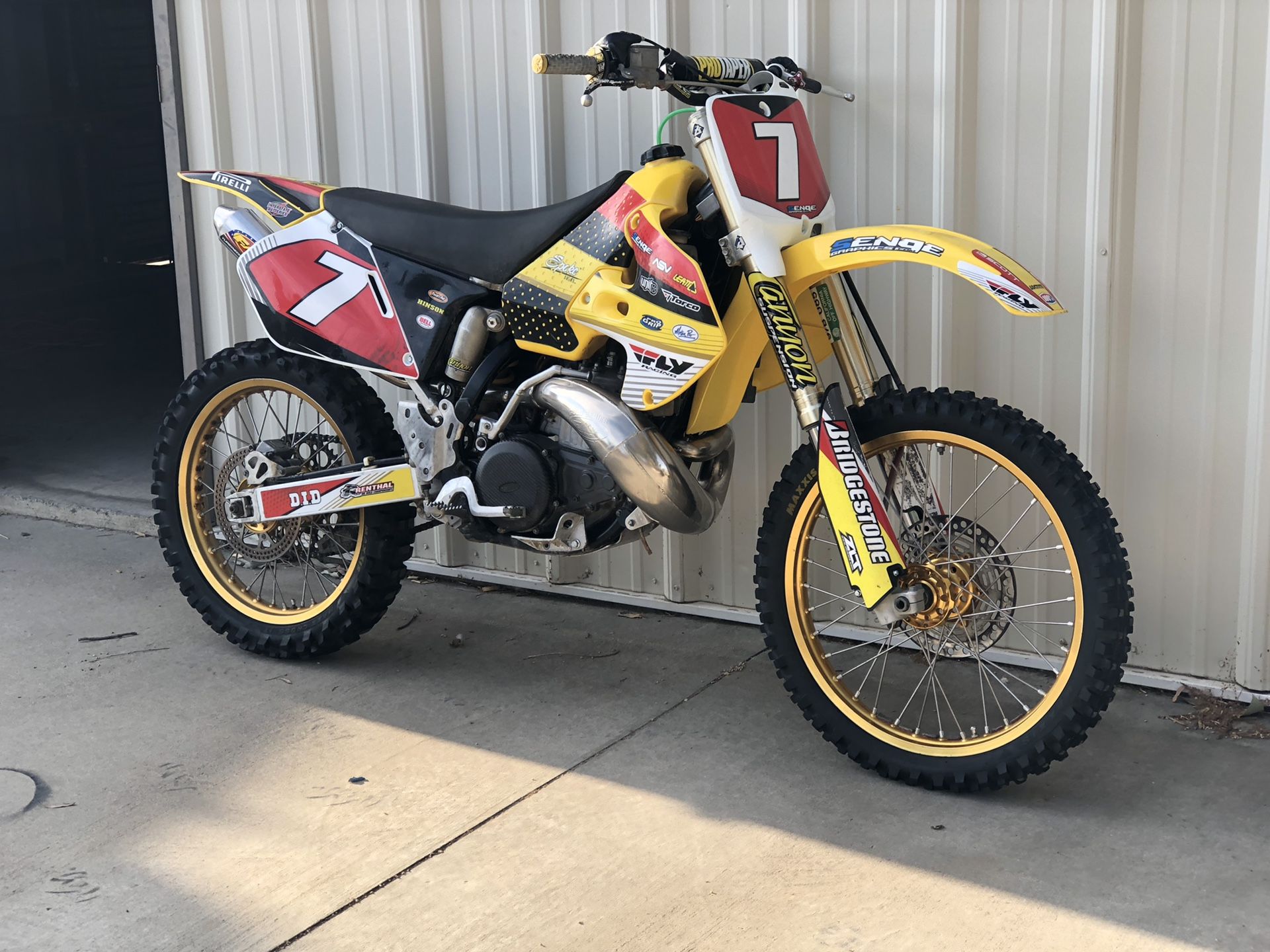 2000 Suzuki RM 250 Dirtbike for Sale in Riverside, CA OfferUp