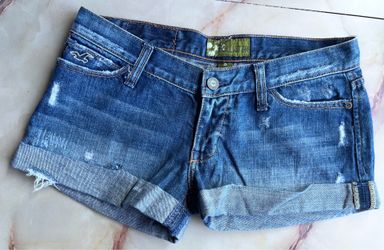Hollister Denim Low Rise Shorts | Blue | Destroyed | Lightly Frayed | Cuffed | Size 0 | Like New