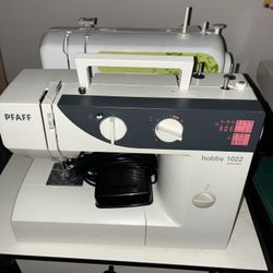 Phaff Sewing Machine