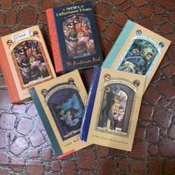Series Of Unfortunate Events Set Of Books. 5 In The Set Like. In Excellent Condition.