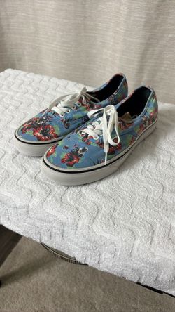 Unisex Vans, Clean And In Good Condition 