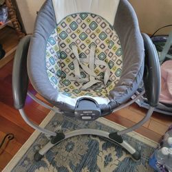 2-Graco XL Gliding Swing