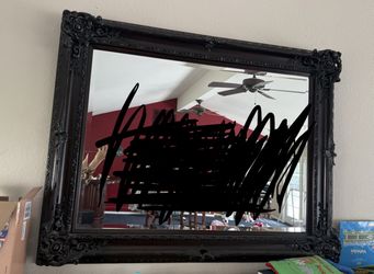 Wall mirror